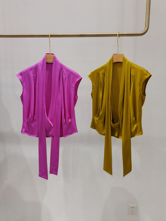 Silk Blouse with V-Neck and Adjustable Waist - Tricolor Design