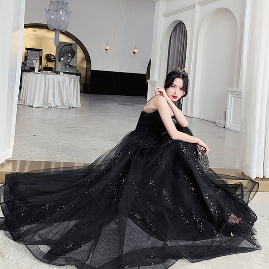 Vestido de Noche Negro Elegante de Diseño Exclusivo - Image 3