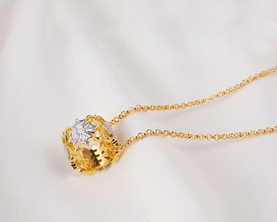 Collar Copo de Nieve en Plata Pura Chapada en Oro - Image 4