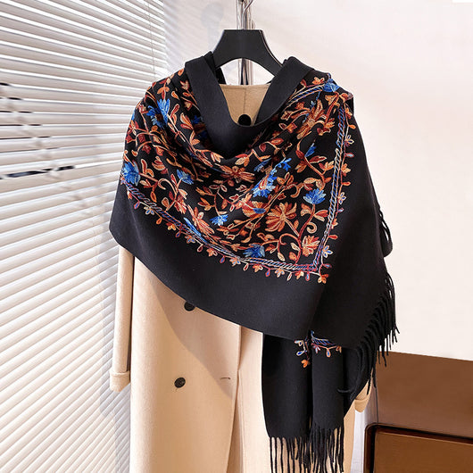 Bufanda Retro Bordada Personalizada para Mujer - Calidez y Estilo - Image 3