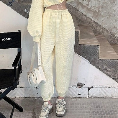 Conjunto Crop Top y Pantalón Cintura Alta Estilo Hyuna - Image 11
