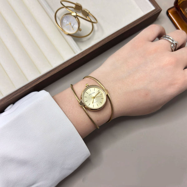 Reloj Pulsera Minimalista Abierto para Mujer
