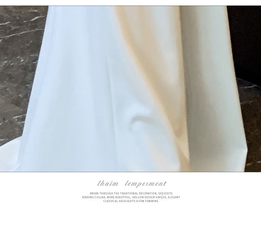 Vestido Largo Escotado con Halter Único - Image 11