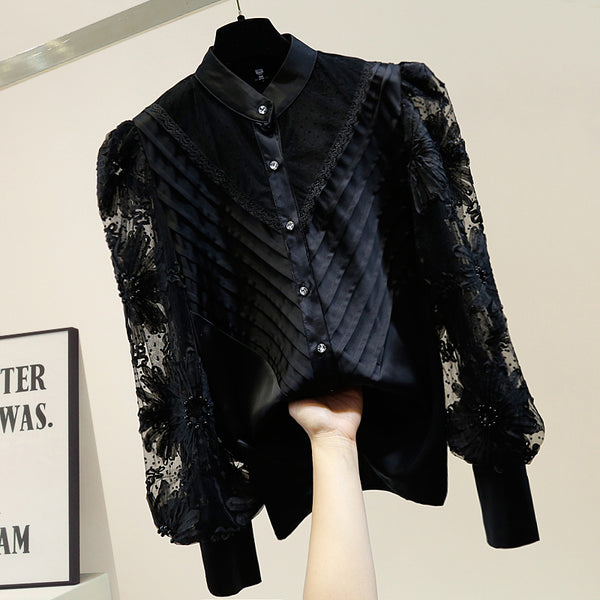 Blusa Semitransparente con Cuello de Pie y Encaje Delicado