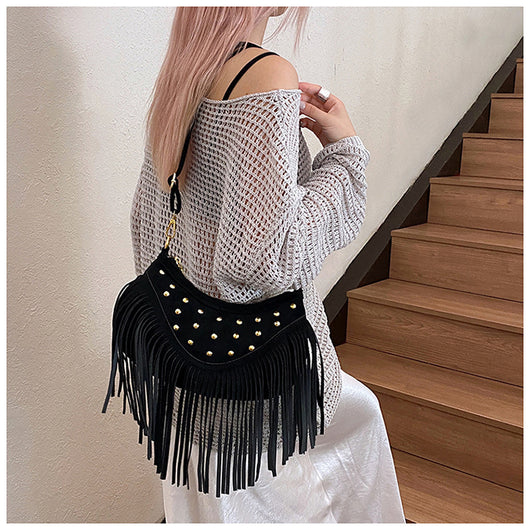 Bolsa Mensajera Retro Casual con Flecos y Remaches de Gran Capacidad - Image 12