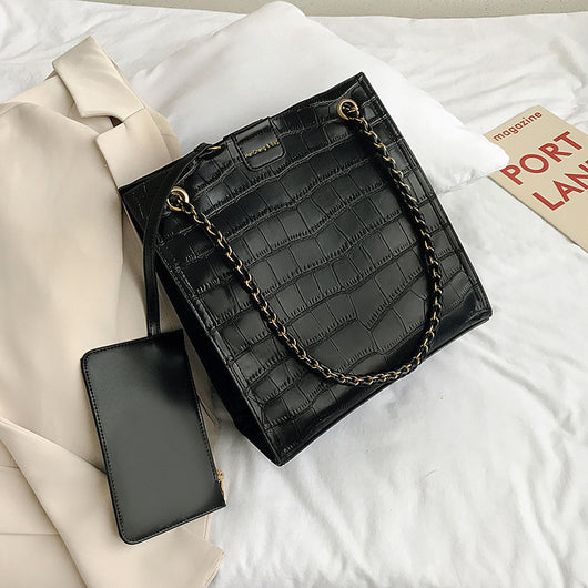 Bolsa Tote Chain Versátil - Image 11
