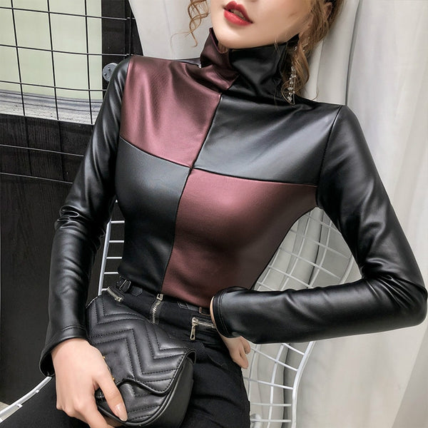Blusa Cuello Alto Bicolor en Gamuza Stretch