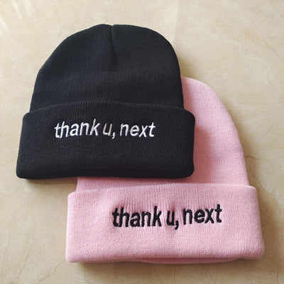 Gorro Tejido Thank U,next - Abrigo Cálido Unisex para Otoño e Invierno - Image 8