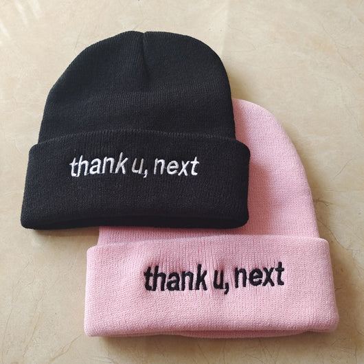 Gorro Tejido Thank U,next - Abrigo Cálido Unisex para Otoño e Invierno - Image 8