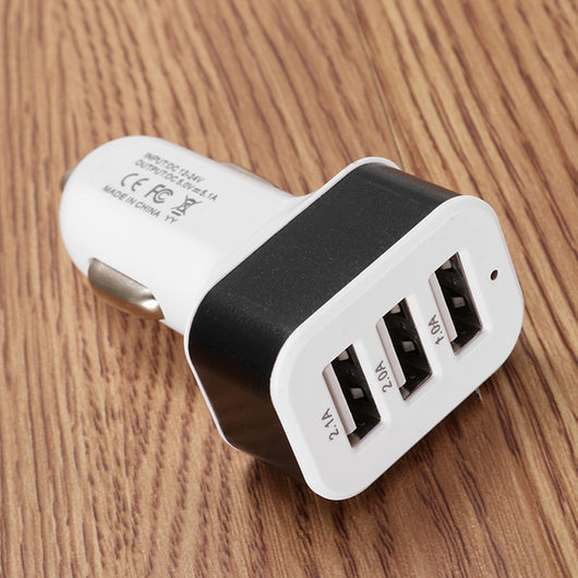 Cargador de Auto Triple USB de Alta Potencia con Diseño Aluminio - Image 4