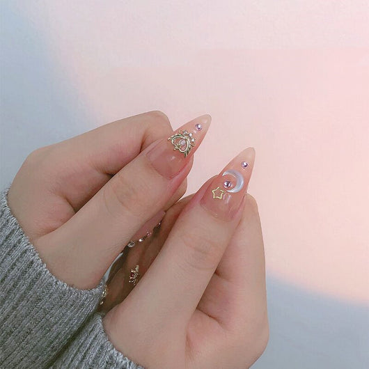 Set de Uñas de Diamante con Diseño Love Minimalista para Mujer - Image 3