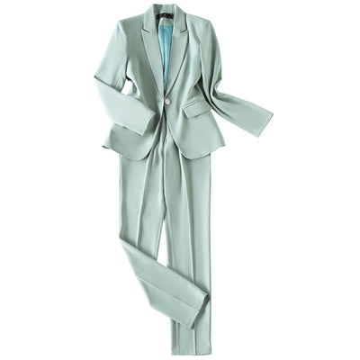 Traje Profesional para Mujer de Corte Impecable - Image 7