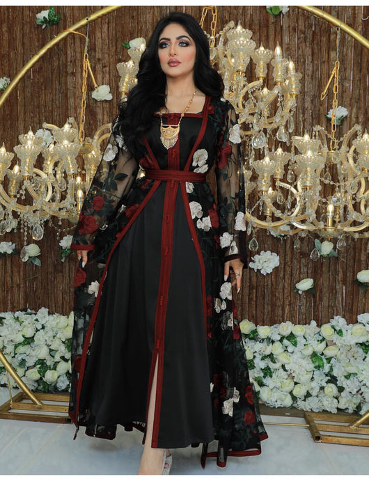 Vestido Dos Piezas con Encaje Bordado Transparente - Image 9