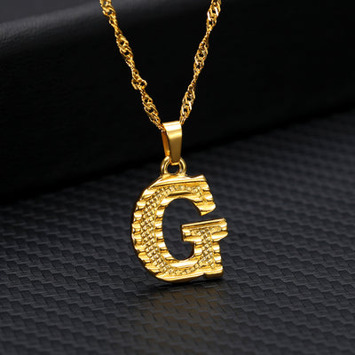 Collar con Colgante de 26 Letras Chapado en Oro - Image 9