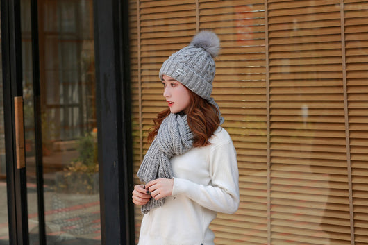 Gorro y Bufanda Larga de Lana para Mujer