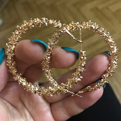 Aretes de Perla Redonda Dorados para Mujer - Image 4