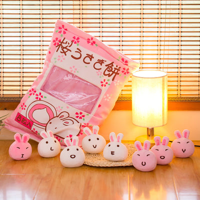 Bolsa Grande de Snacks Deliciosos y Peluches Suaves - Image 7