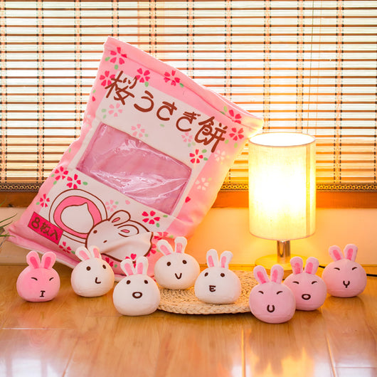 Bolsa Grande de Snacks Deliciosos y Peluches Suaves - Image 7