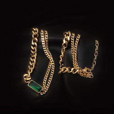 Collar Multicapa Dorado con Diamantes Verdes - Image 5