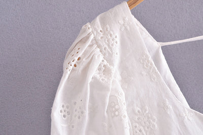 Blusa con Encaje Bordado, Moño y Mangas Abullonadas - Image 10