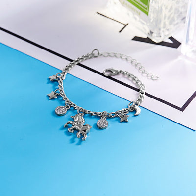Pulsera de Charms Unicornio Plata y Oro con Luna y Estrellas - Regalo Anime para Niñas y Mujeres - Image 3