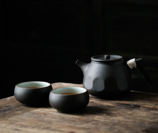 Juego de Té de Cerámica Negra Artesanal - Image 6