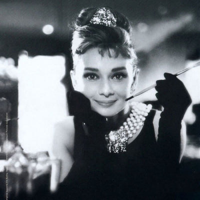 Guantes Largos de Satén para Novia - Estilo Hepburn Elegante - Image 3
