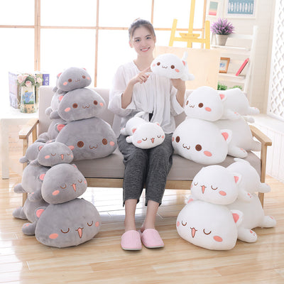 Gatito Acostado de Peluche Suave