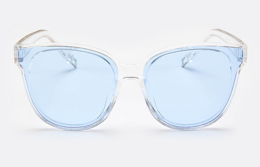 Black frame cat-eye sunglasses with vibrant pink mirrored lenses, suitable for women and fashion trends. - Image 7