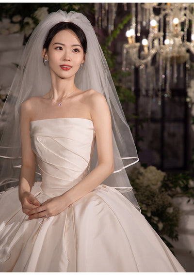 Vestido de Novia Elegante Estilo Francés con Cola - Escote Tubo Satinado - Image 17