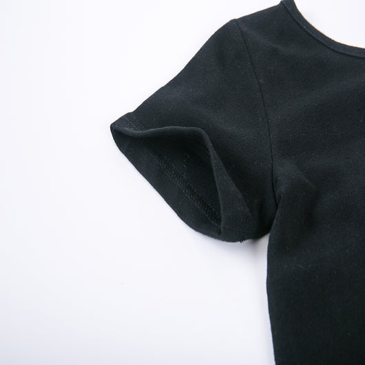 Conjunto Infantil de Moda: Playera Negra + Pantalón Rayas Ancho - Image 4