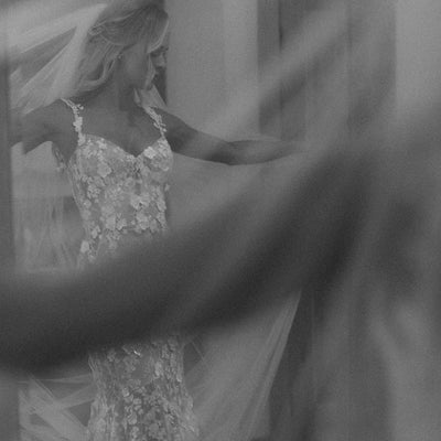 Vestidos de Novia Sirena con Aplicaciones de Encaje 3D - Image 11