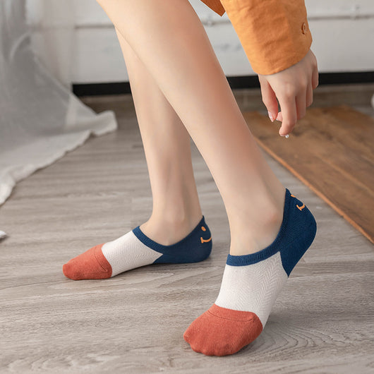 Calcetines Antideslizantes con Diseño Sonriente - Image 2