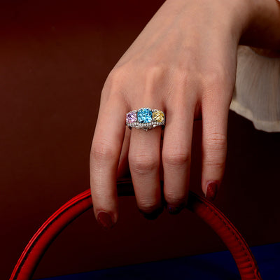Anillo de Diamante Fancy Amarillo y Azul de 4 Quilates con Incrustaciones - Image 11