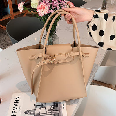 Bolso de Hombro Coreano Estilo Onda Nueva - Messenger de Gran Capacidad con Alas - Image 3