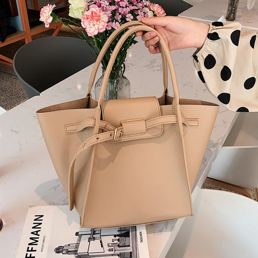 Bolso de Hombro Coreano Estilo Onda Nueva - Messenger de Gran Capacidad con Alas - Image 3