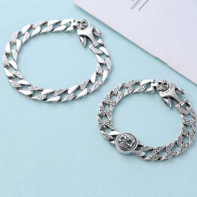 Pulsera de Plata Esterlina para Hombre con Calavera Giratoria y Patrón Retro