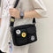 Bolsa Mensajera Crossbody para Hombre con Distintivo