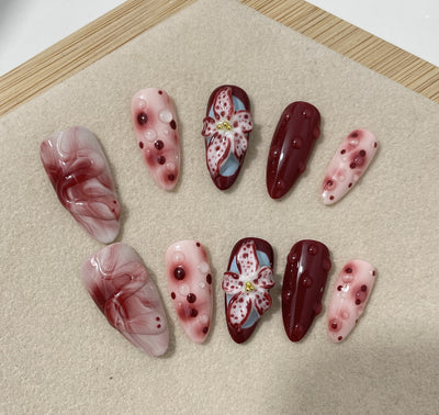 Uñas Postizas Talladas 3D con Diseño Floral Pintado a Mano - Image 10