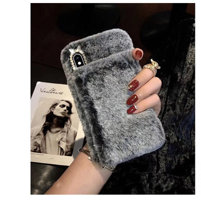 Funda para iPhone con Pulsera Conejo de Peluche Cálido - Image 3