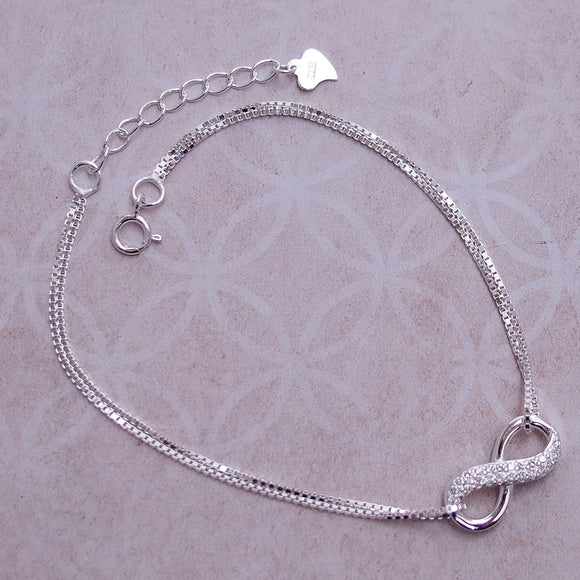 Pulsera de Plata Infinita con Suerte