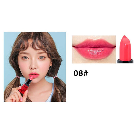 Labial Matte Rojo Intenso en Tubo - Fórmula Terciopelo - Image 8