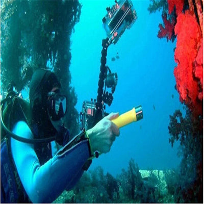 Linterna LED T6 de Alto Rendimiento para Buceo y Fotografía Submarina - Image 5