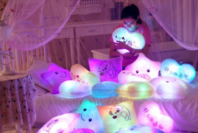 Almohada Musical Luminosa con Peluche Interactivo - Image 23