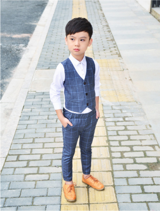 Conjunto Infantil de Tres Piezas: Estilo y Comodidad - Image 4