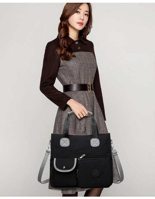 Bolso Crossbody de Nylon para Mujer - Gran Capacidad y Portabilidad - Image 11