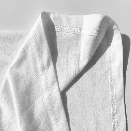 Playera de Algodón con Estampado Moderno - Image 4