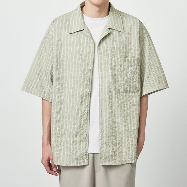 Camisa de Rayas Seersucker con Cuello Tipo Ocho - Manga Corta