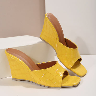 Sandalias Romanas de Cuña para Mujer con Tira Única y Textura Cuadros - Image 7