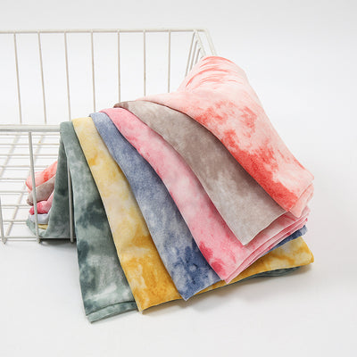 Pañuelo Chifón Estampado Tie-Dye con Perlas - Image 13
